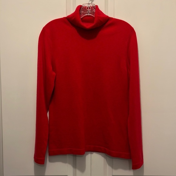 Pure Collection Red Turtleneck Sweater in 100% Cashmere